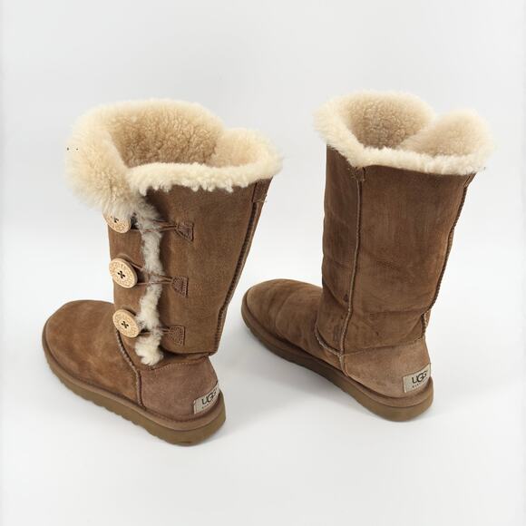 UGG Bailey Button Triplet II Boots Chestnut Suede Shearling Lined Womens Size 6 - Picture 4 of 12
